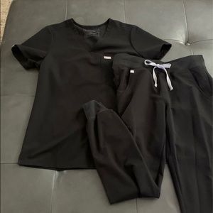 Figs scrub set